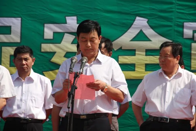 Chairman Gao Fengguo Joins the Citywide Food Safety Awareness Week